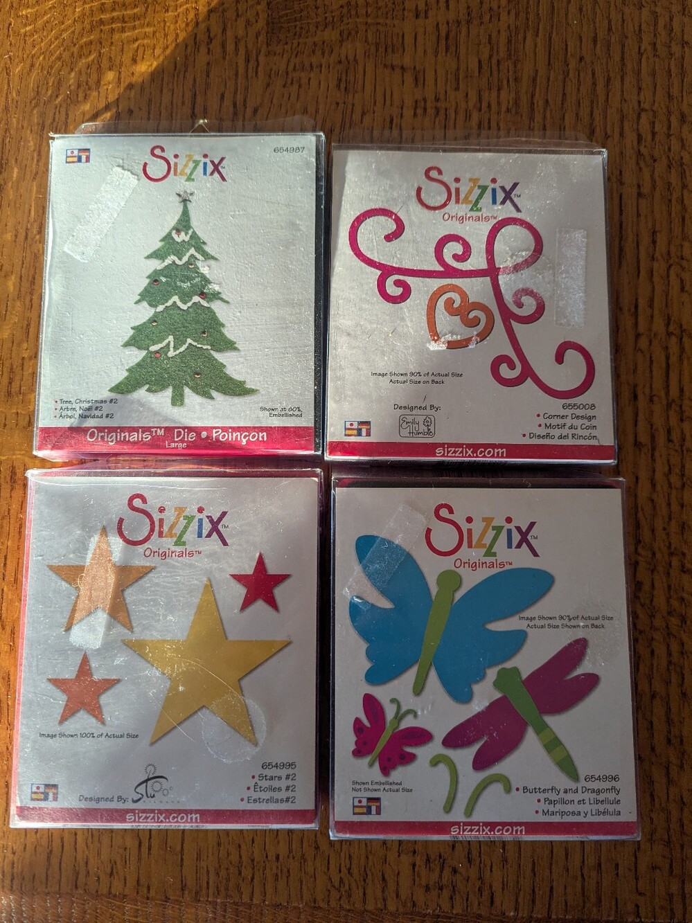 Sizzix - 4 Dies- Christmas, Corner Design, Stars and Butterfly & Dragonfly